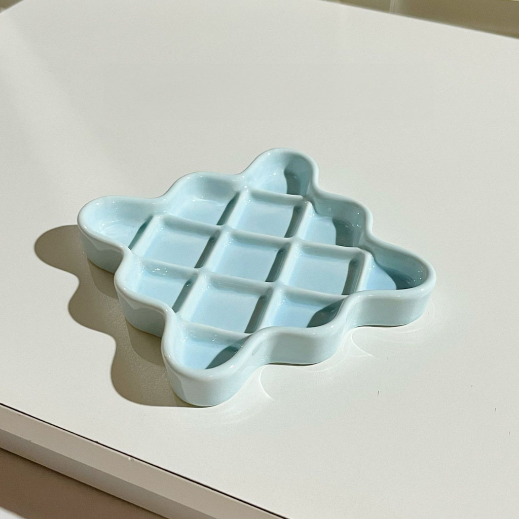 Ceramic slow feeder for pets —  helps cats and dogs eat slowly