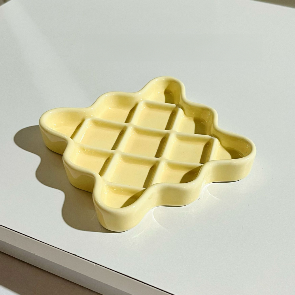 Ceramic slow feeder for pets —  helps cats and dogs eat slowly